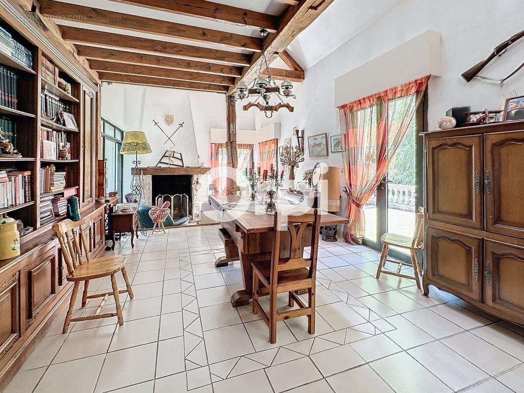 Maison à MARGNY-SUR-MATZ