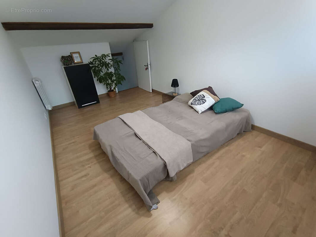 Maison à SAINT-ARNOULT-EN-YVELINES