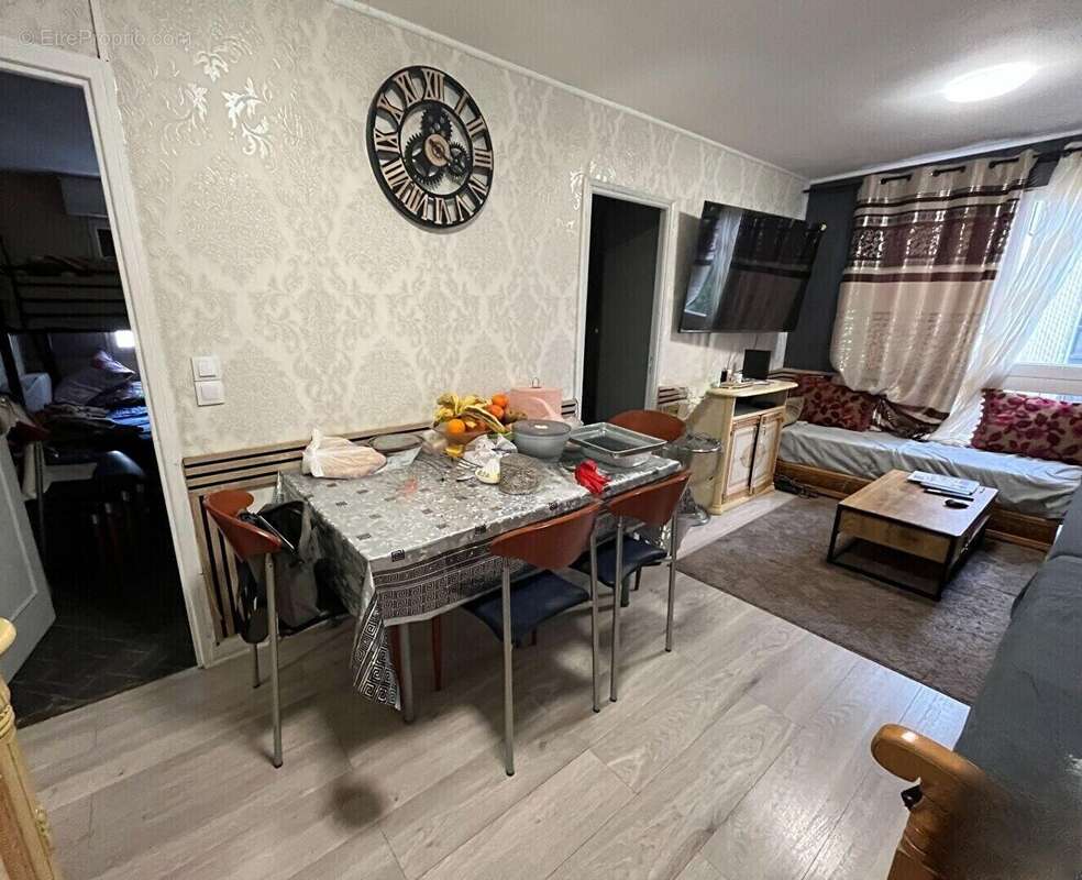 Appartement à GRIGNY