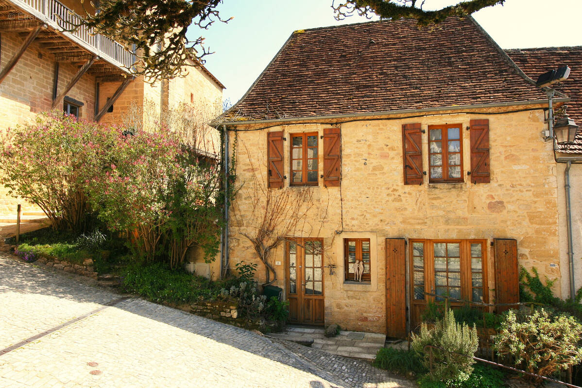 Maison à PLAZAC