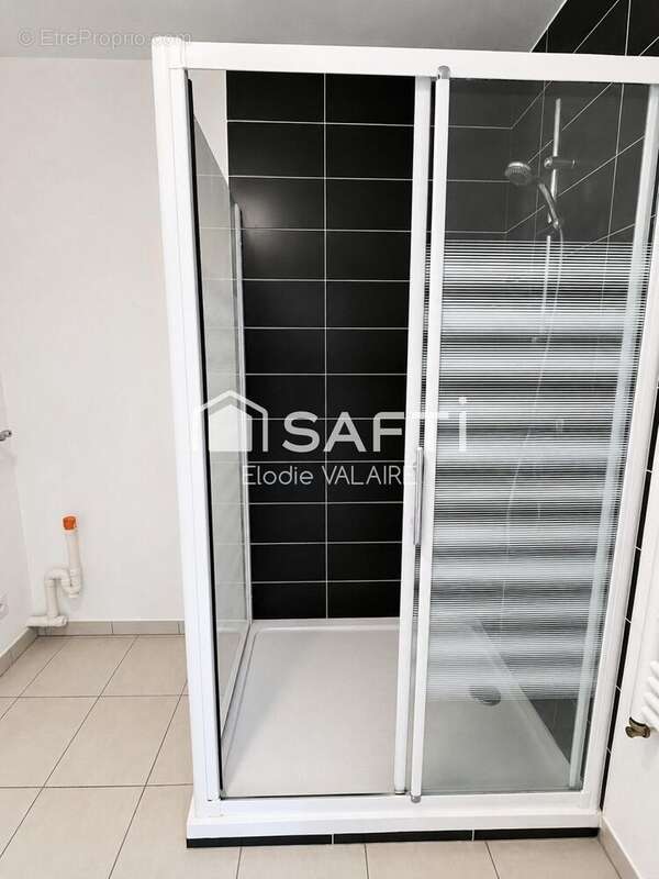 Photo 9 - Appartement à L'ISLE-D'ABEAU