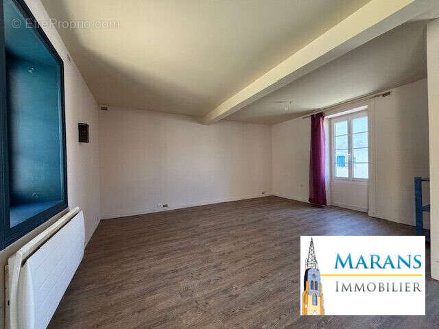 Maison à LE GUE-DE-VELLUIRE