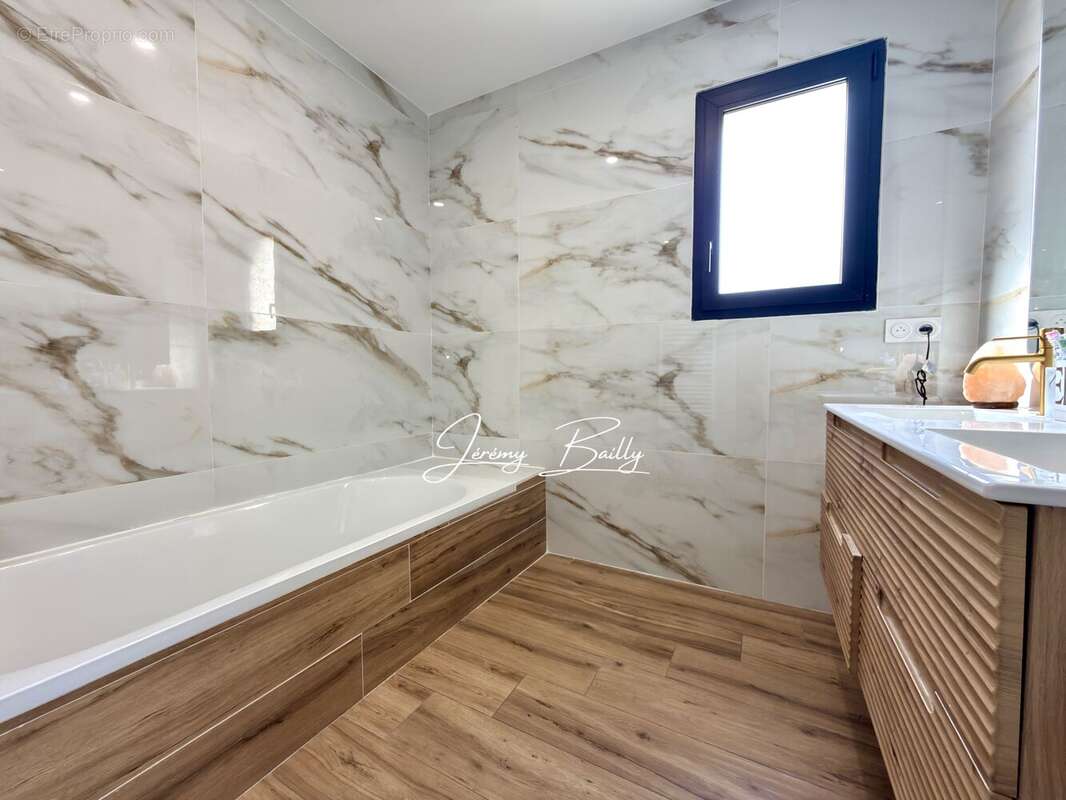 Maison 85 m² à Torreilles  - photo 17
