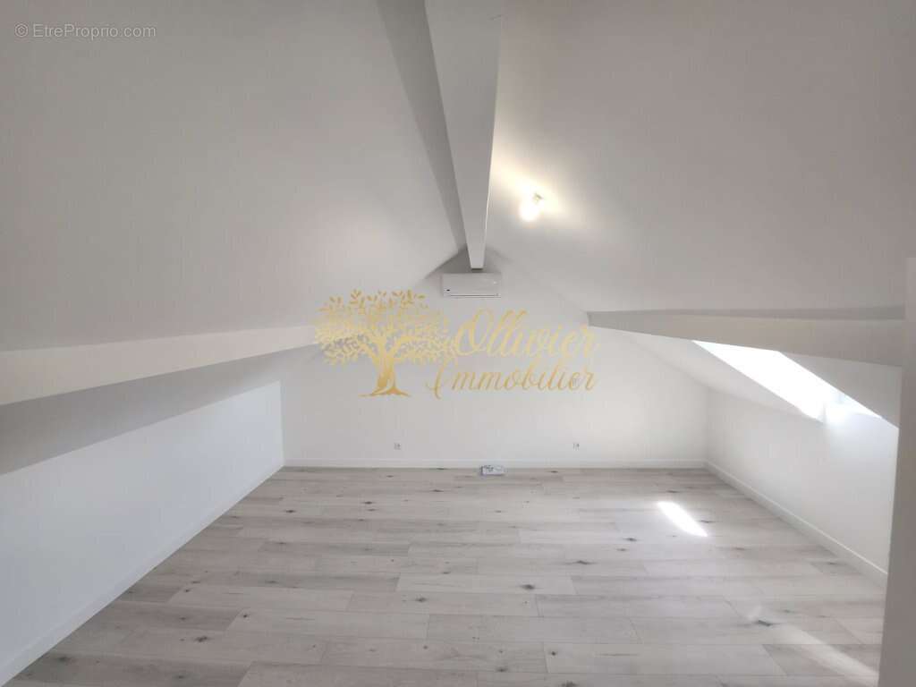 Maison à CHAMPIGNY-SUR-MARNE