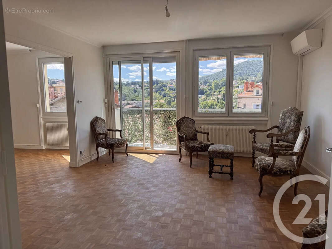 Appartement 86 m² à Annonay  - photo 2