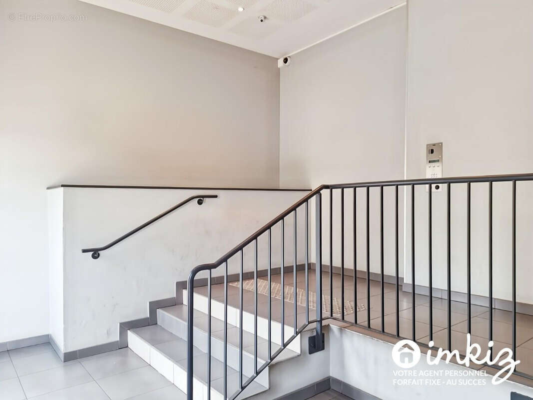 Aubervilliers – 4 pièces 79 m² traversant parking - photo 10