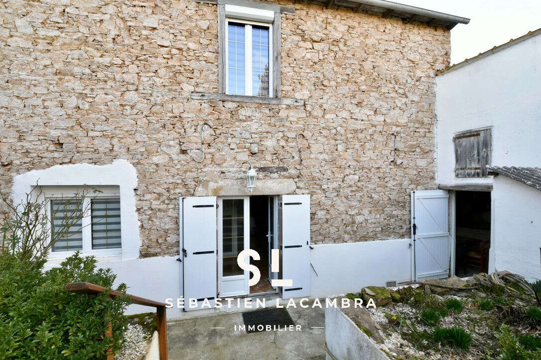 Maison en pierre rénovée   5 pièces   Piscine avec dôme   Terrain arboré - photo 2