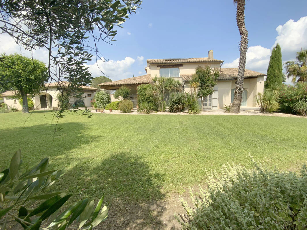 Maison à UZES