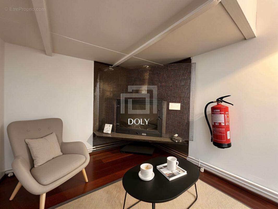 Appartement à VILLENEUVE-LA-GARENNE