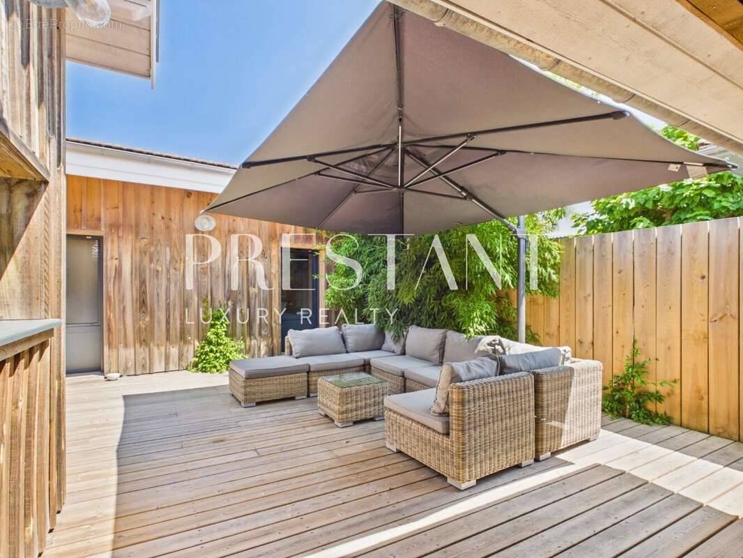 CAP FERRET  À deux pas de la jetée de Bélisaire : L'art de vivre « tout à pied » dans un quartier très recherché - photo 9