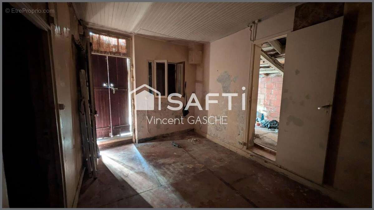 Photo 5