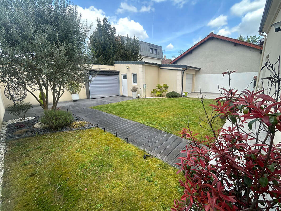 Maison à MITRY-MORY