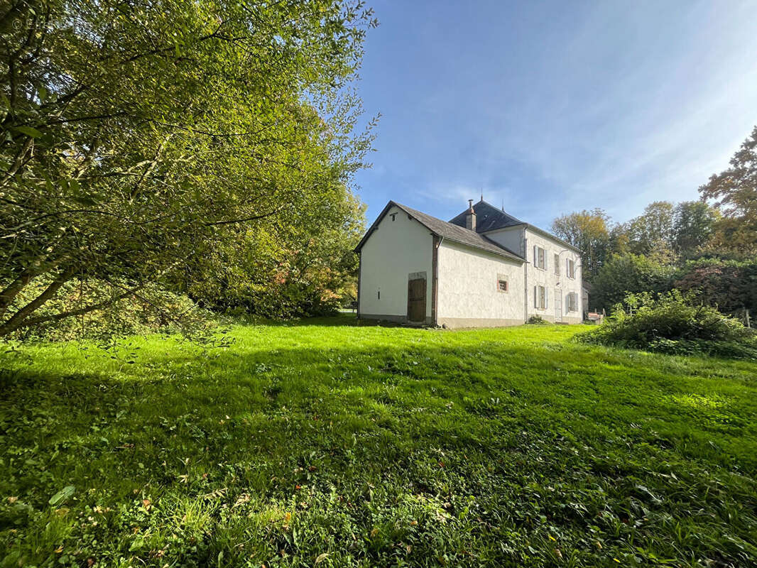 Maison à MERY-ES-BOIS