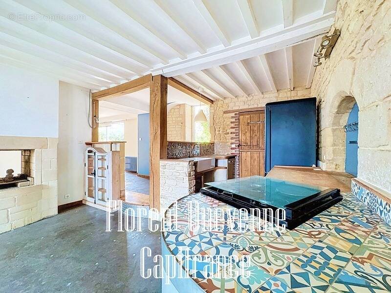 Maison à FLEURY-SUR-ORNE