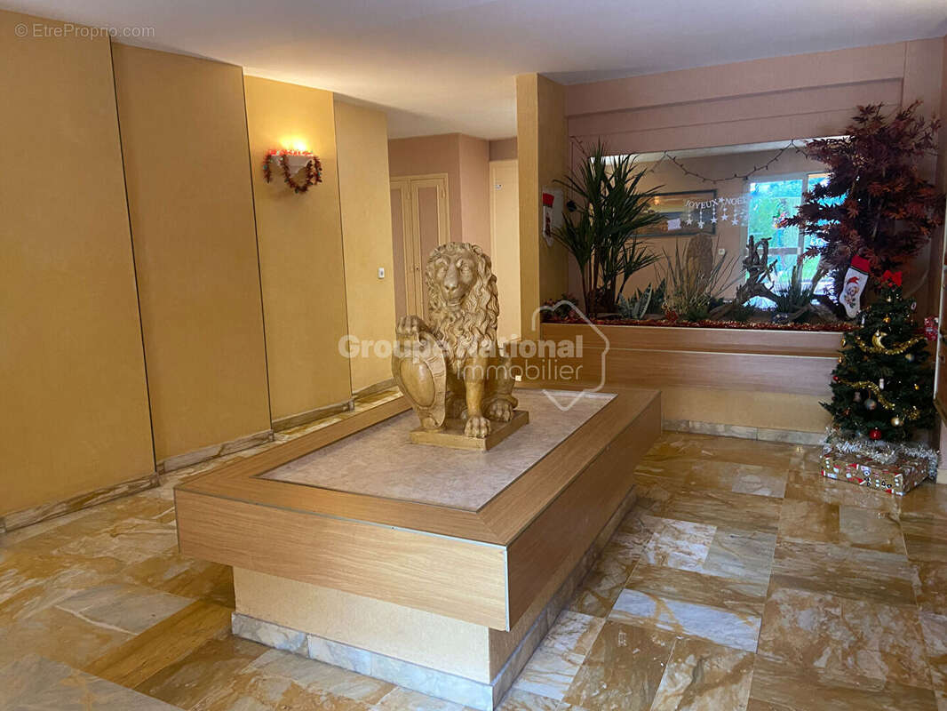 Appartement à MANDELIEU-LA-NAPOULE