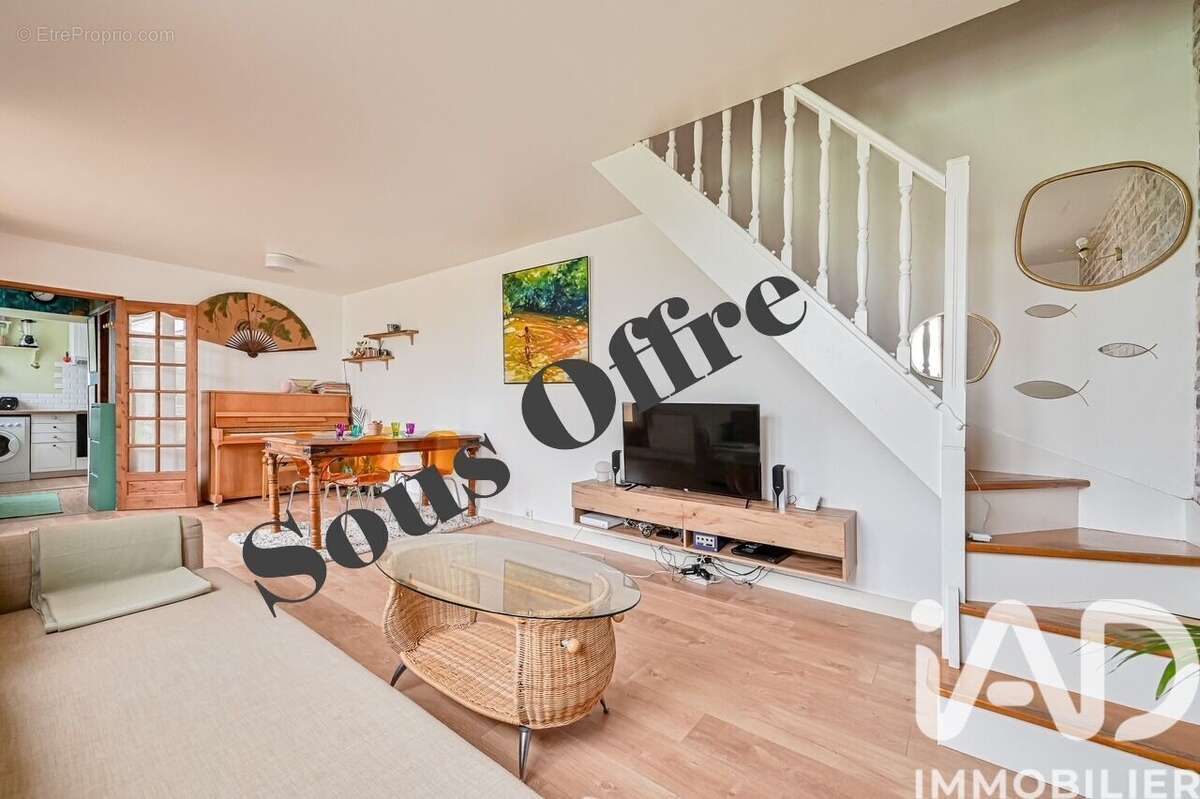 Photo 2 - Maison à SAINT-MAUR-DES-FOSSES