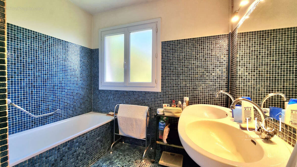 Maison 140 m² à Saint-Herblain  - photo 8