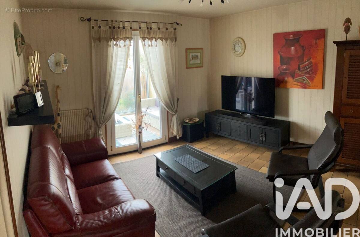 Photo 1 - Maison à SAINT-AY