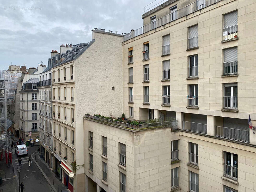 Appartement à PARIS-3E
