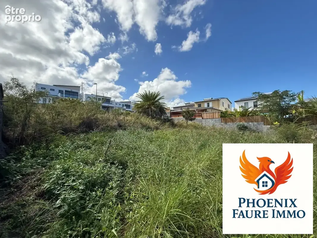 Terrain 285 m² à Saint-Louis  - photo 5