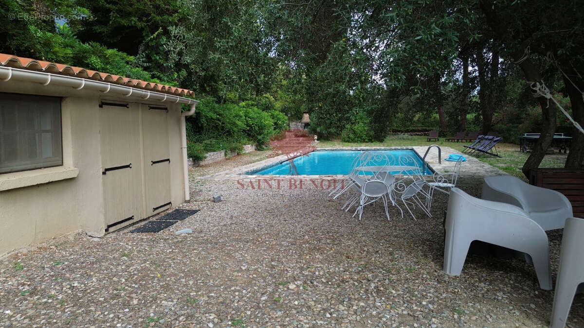 LE POUGET Propriété Agricole de 21143 m2 avec tennis et piscine et terrain de pétanque. - photo 49