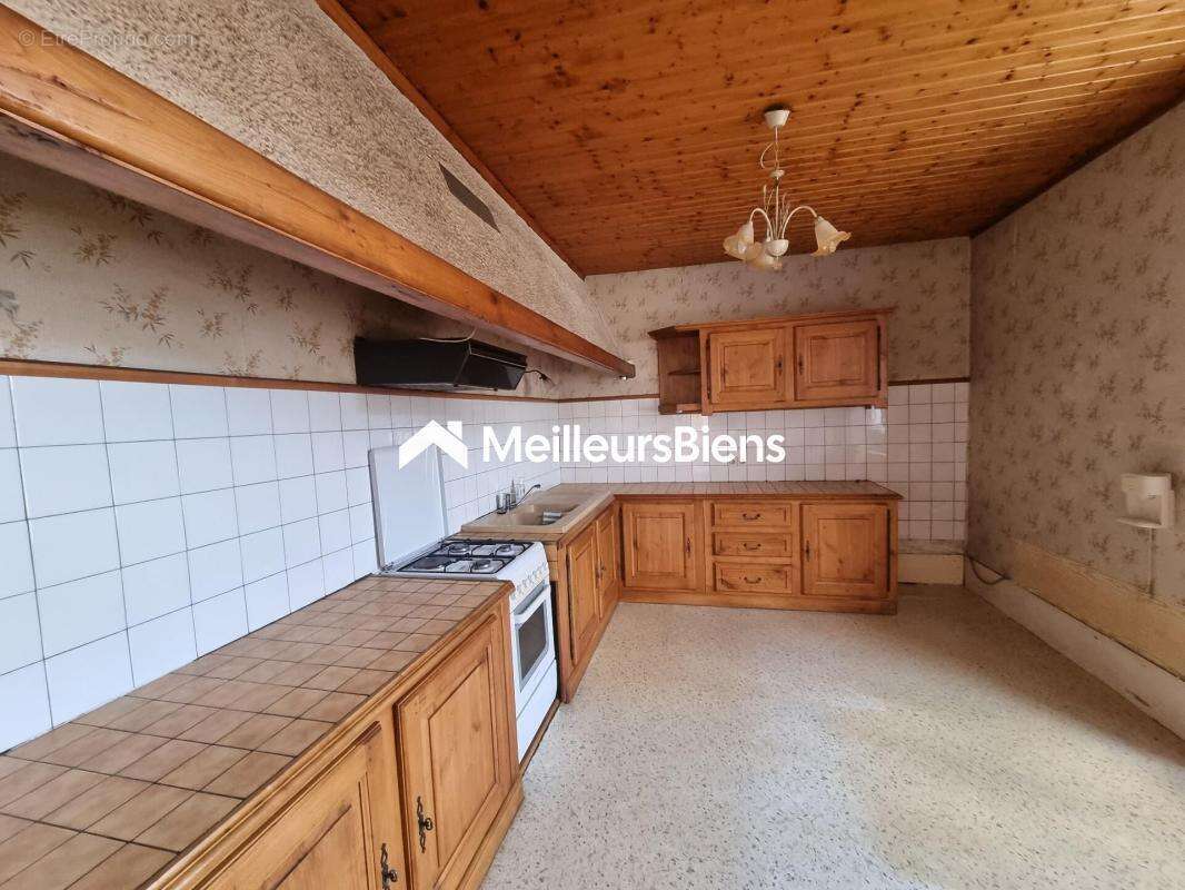 Appartement à PONT-DE-ROIDE