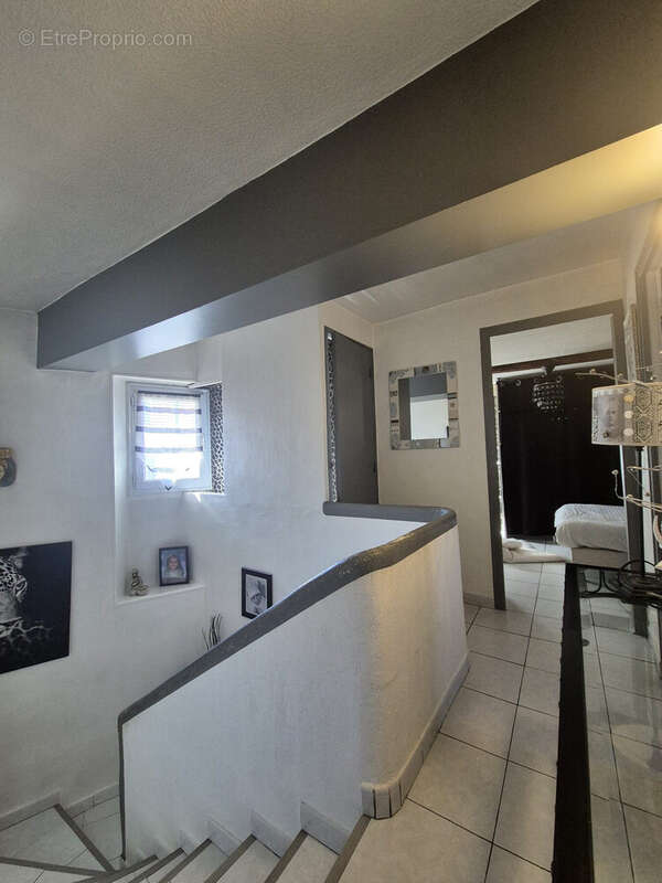 Appartement à MARSEILLE-11E