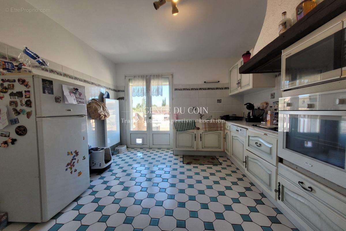 Maison à LE MUY