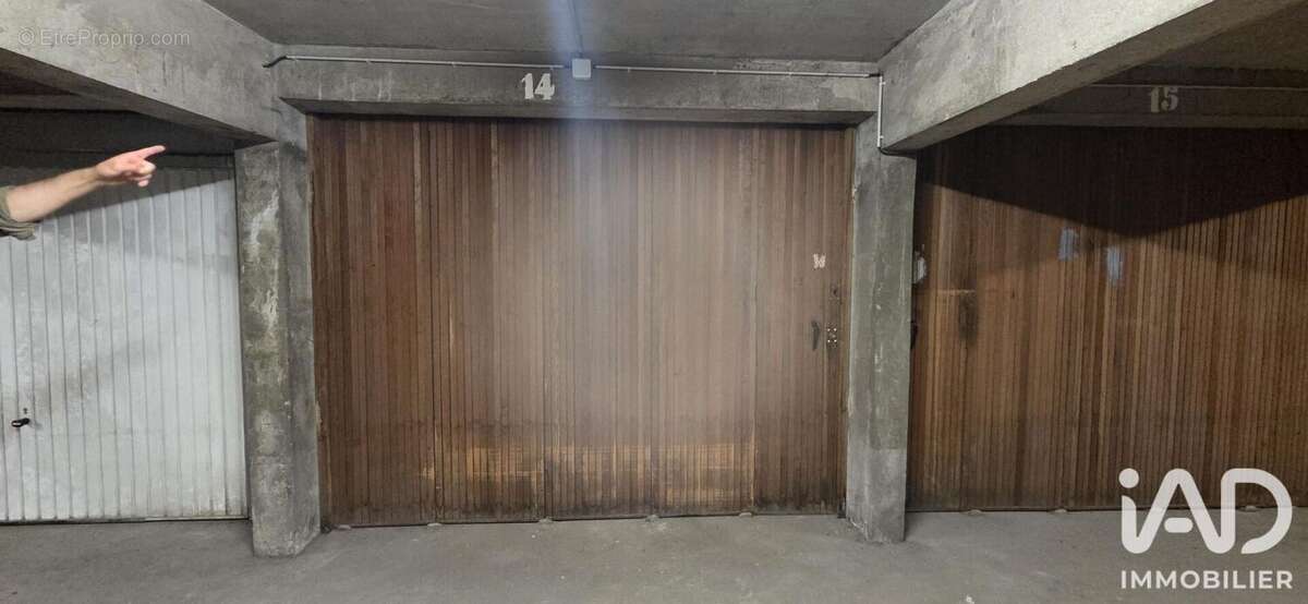 Photo 2 - Parking à BORDEAUX