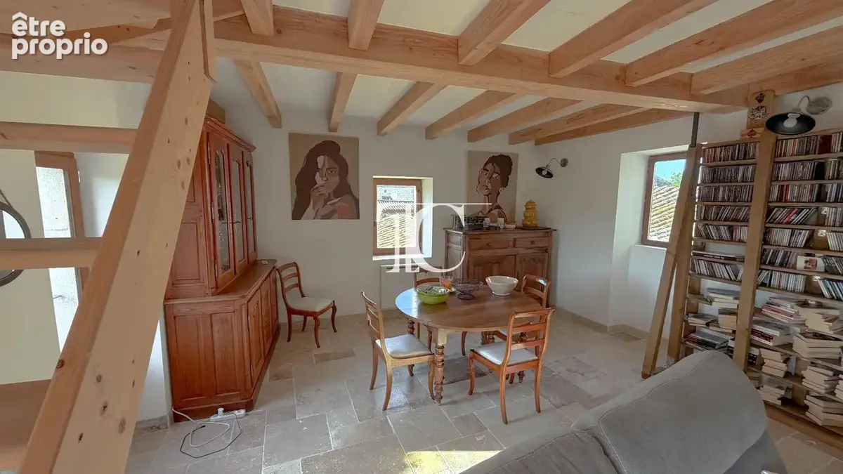 Charmante maison en pierre avec cour et dépendances - photo 4