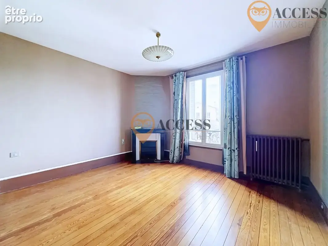 GROSLAY - Meulière familiale avec dépendance de 150m2 ! - photo 8