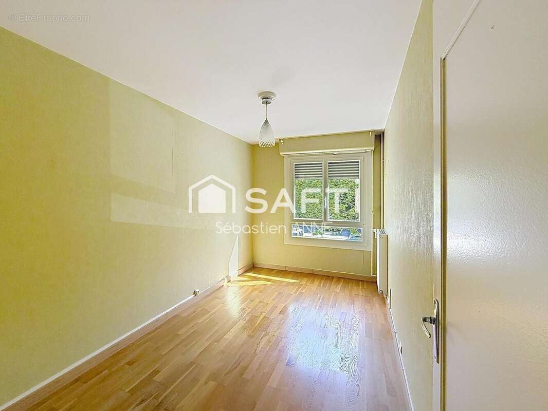 Appartement 70 m² à Caen  - photo 4