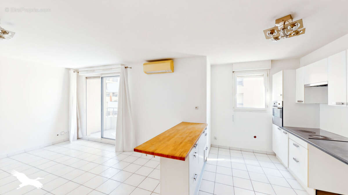 Appartement à MARSEILLE-10E
