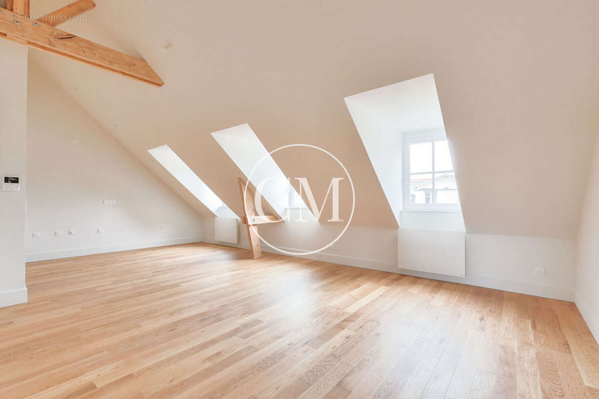 Appartement à VERSAILLES