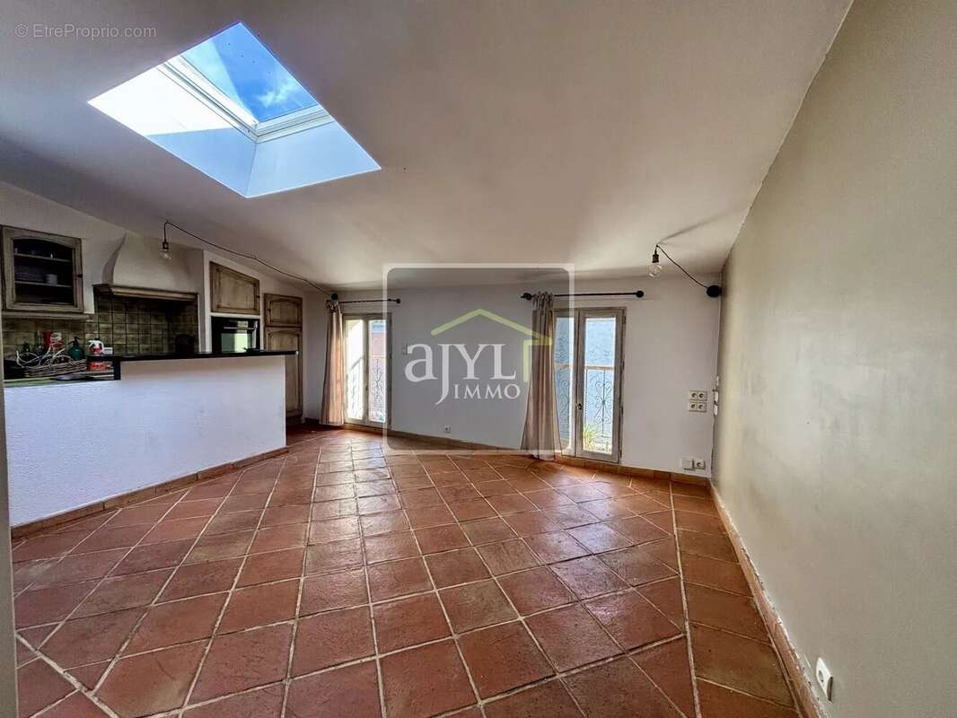 Appartement à CHARLEVAL