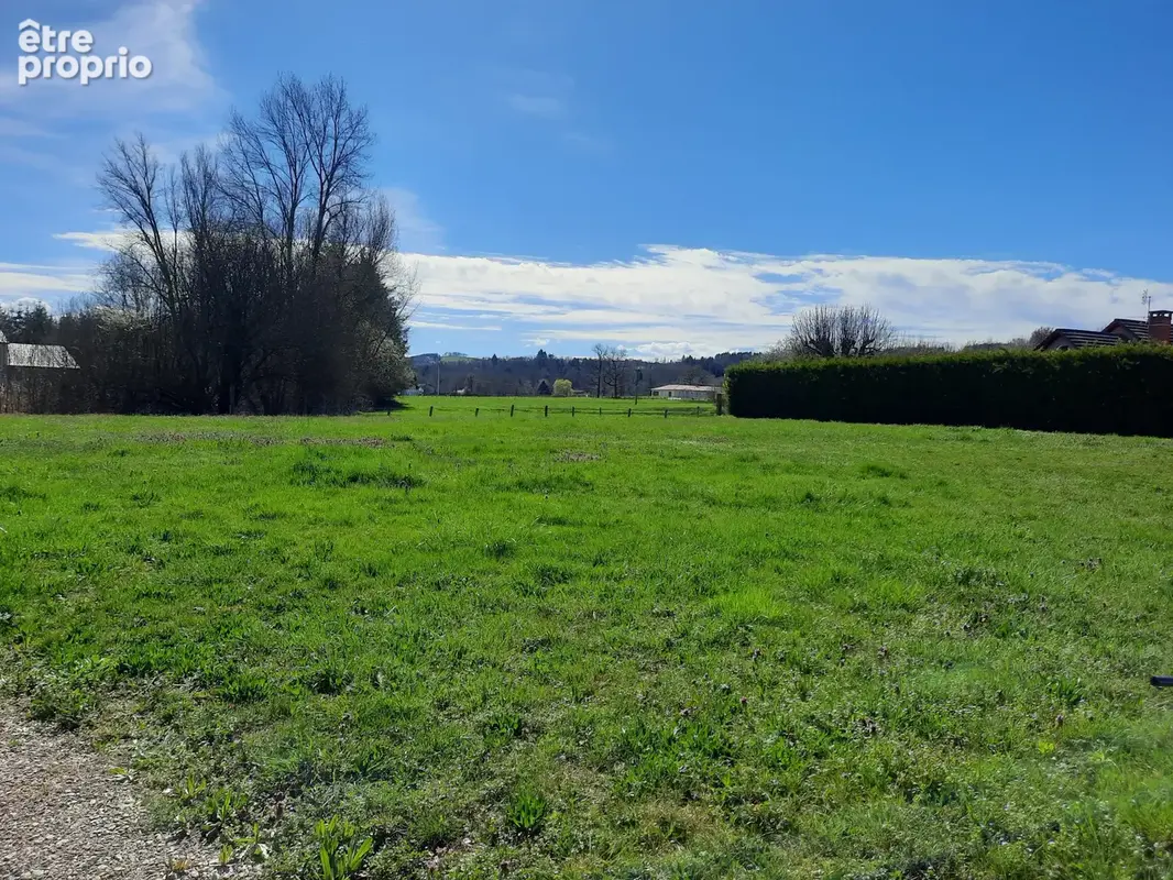 Terrain à COURPIERE