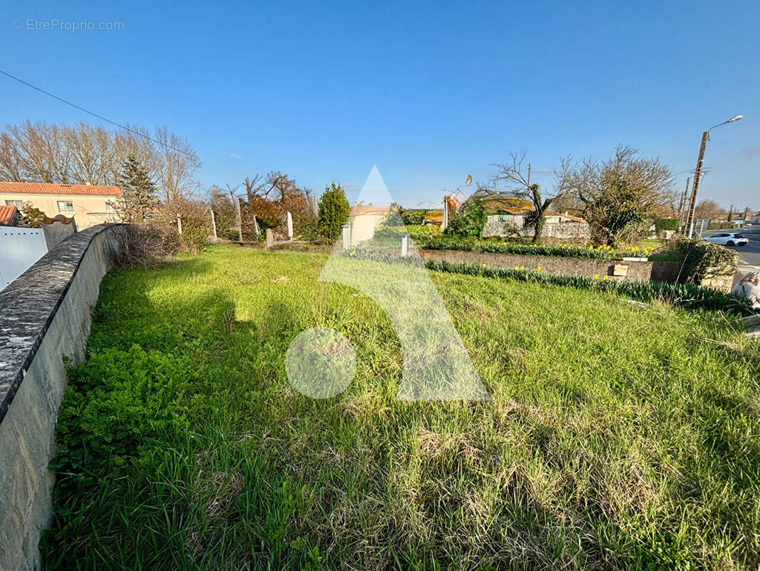 Terrain à NIORT