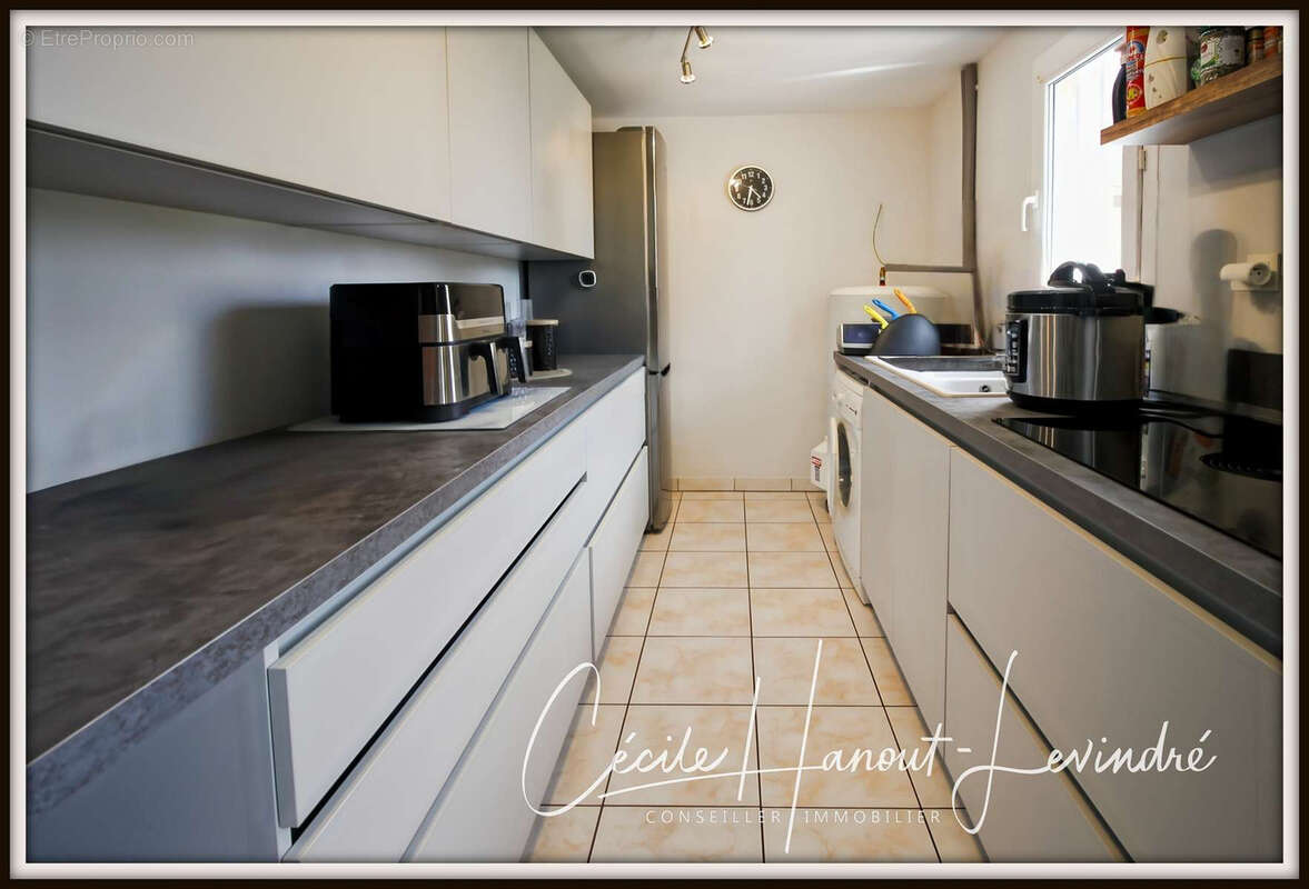 PLEINE-FOUGERES - Plein Bourg - 130 m2 - 4 chambres (dt 1 rdc) avec garage et dépendance - Terrain 777 m2 - photo 15