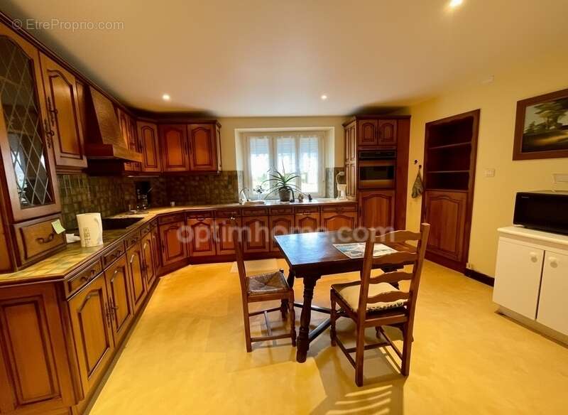 Appartement à SAINT-NICOLAS-DU-PELEM