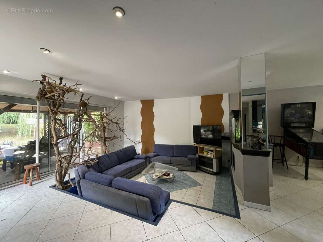 Maison 271 m² à Mayenne  - photo 5