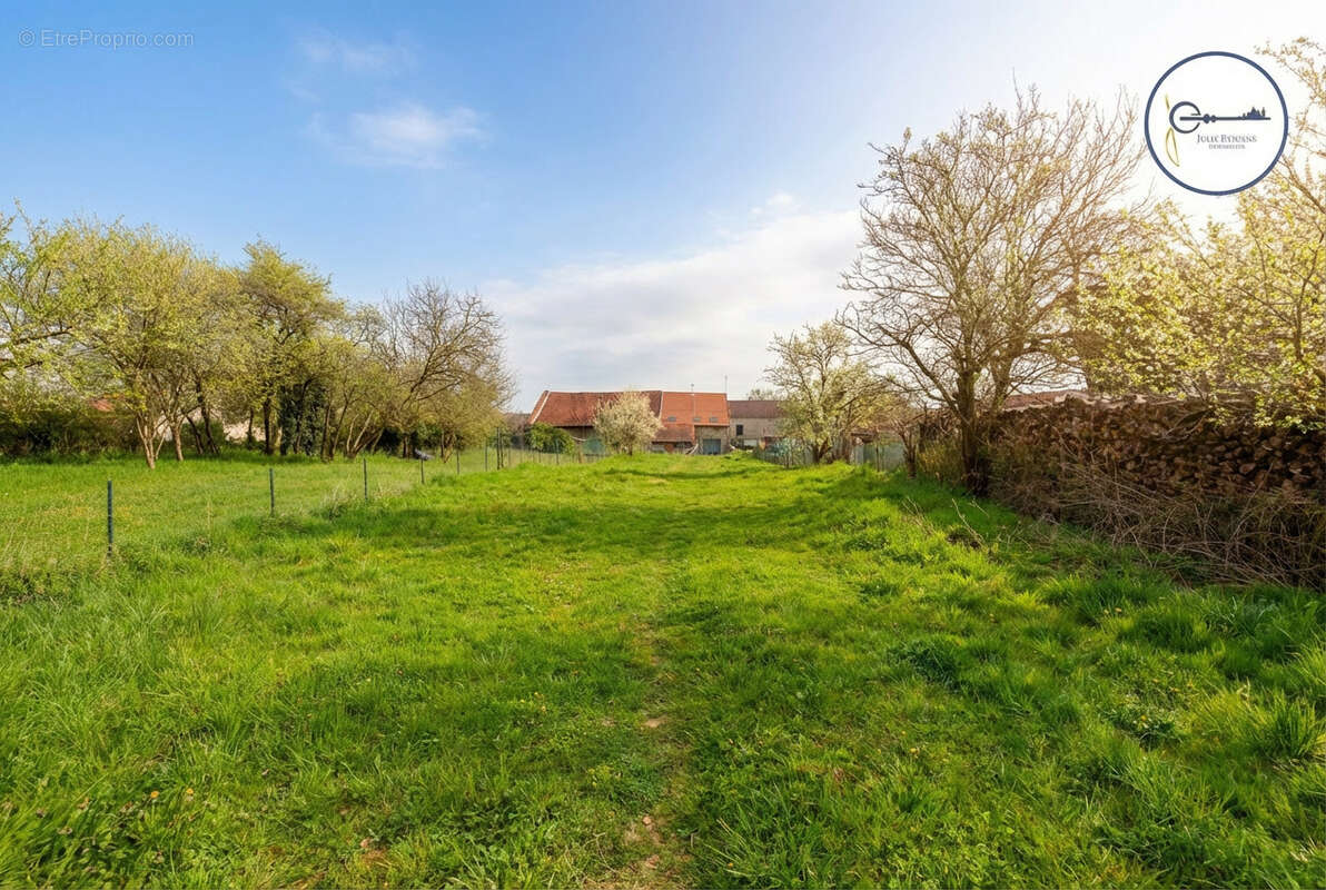 Maison à DAMAS-AUX-BOIS