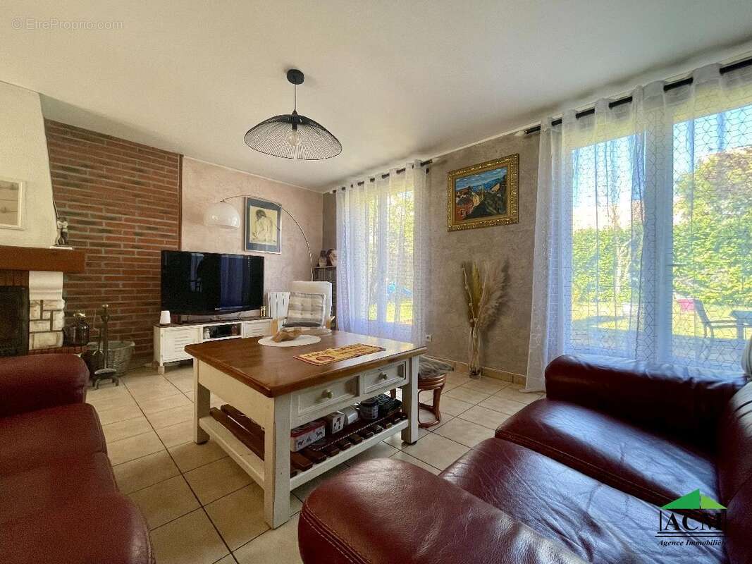 Maison à MERY-SUR-OISE