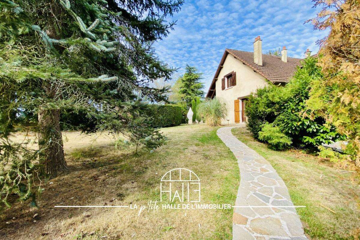 Maison à VERNEUIL-SUR-VIENNE