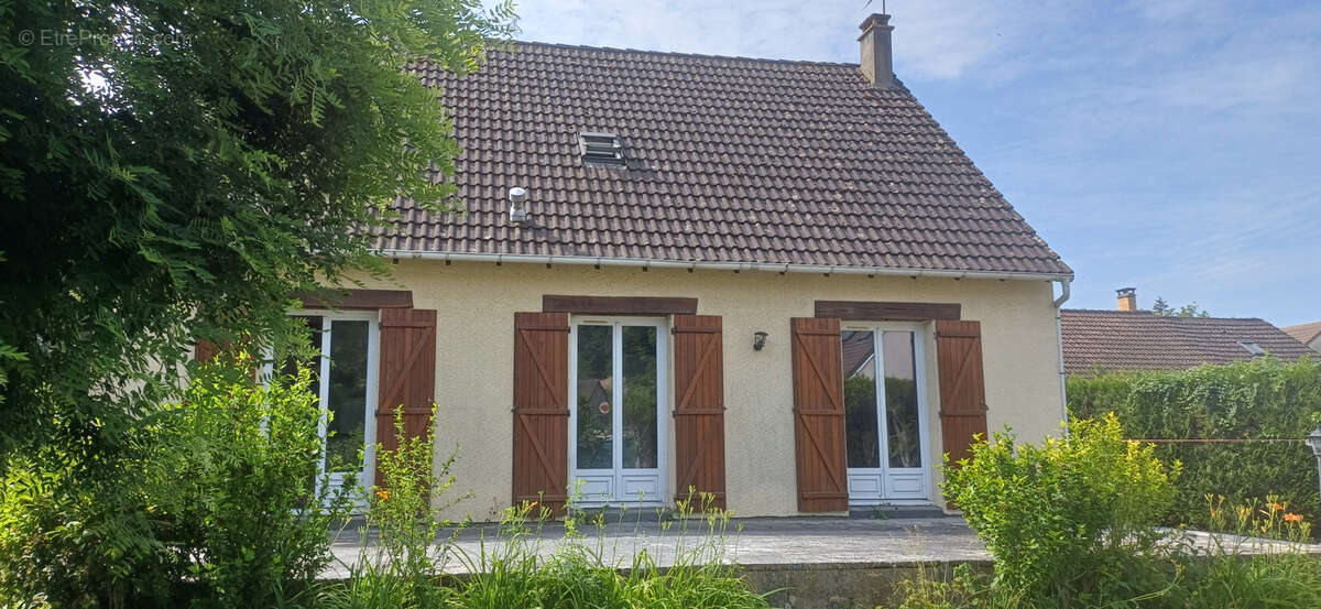 Maison à GASNY