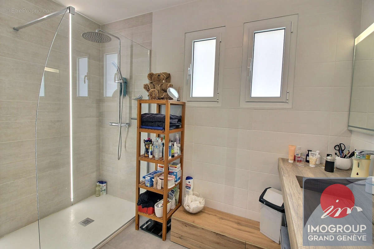 Maison à DIVONNE-LES-BAINS