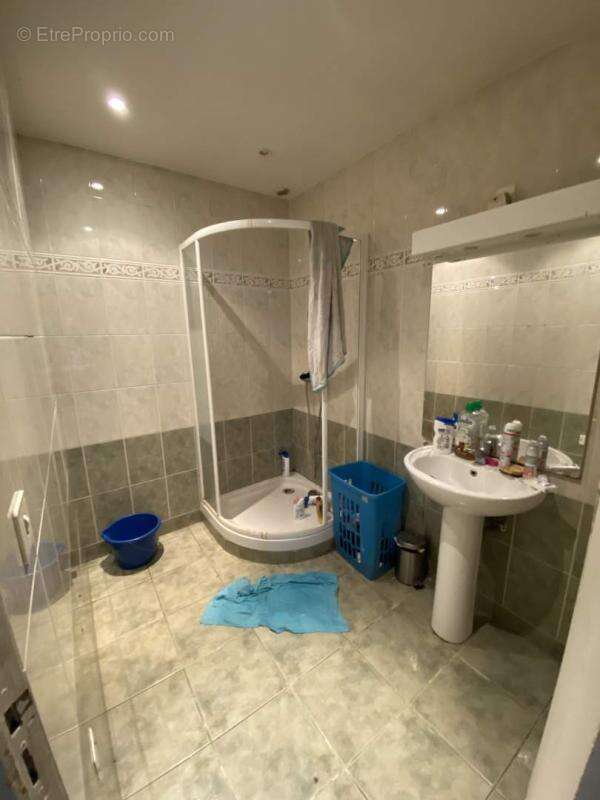 Locaux/Biens immobiliers - photo 5