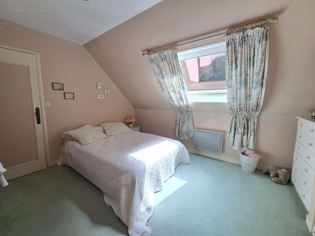 Maison à HOULBEC-COCHEREL