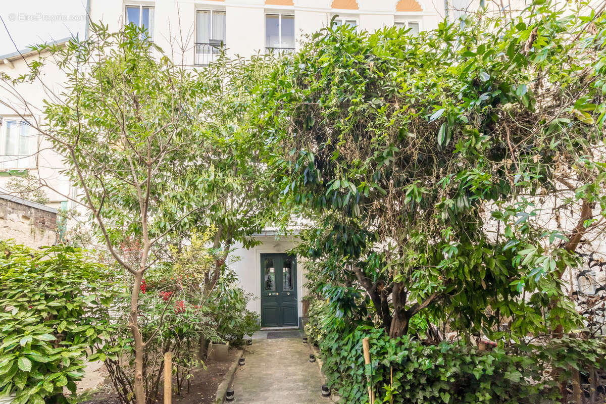 Appartement à PARIS-17E