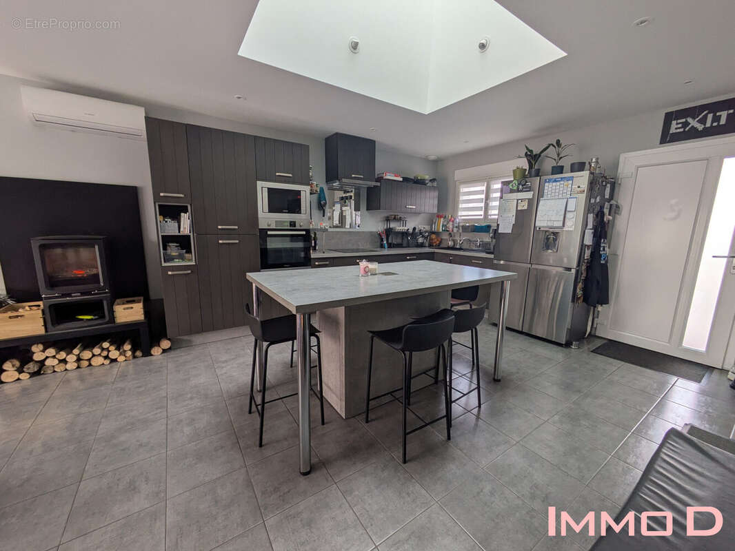 Maison à THAON-LES-VOSGES