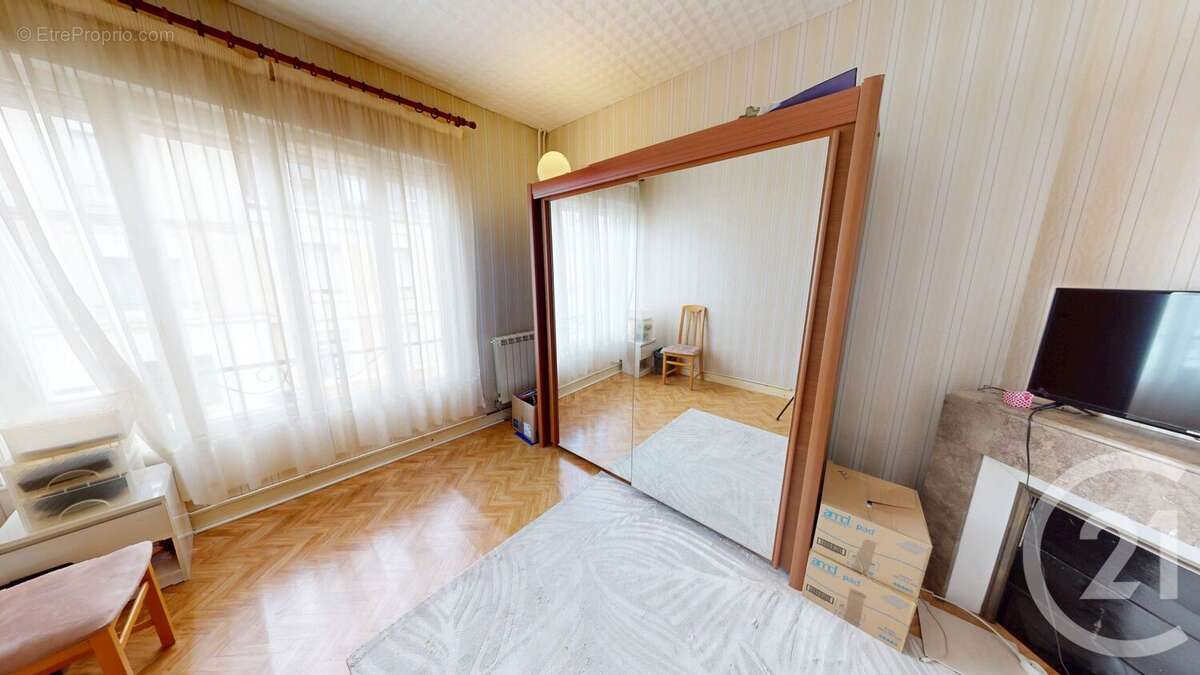 Maison à SAINT-QUENTIN